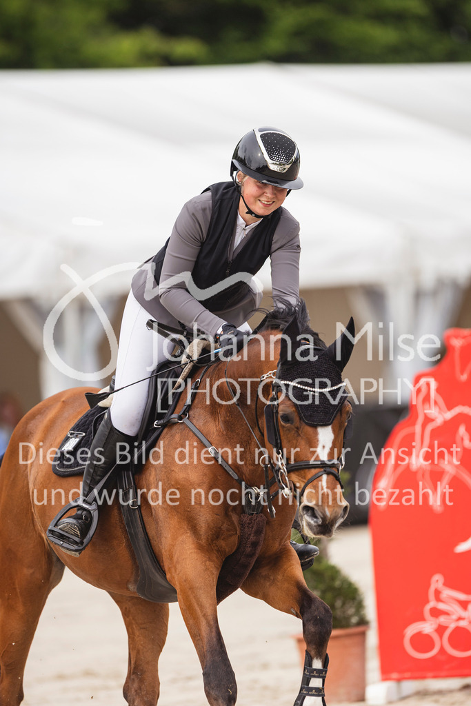 260510_PfSpTa_6_M1-Spr-605 | Deine schönsten Turniermomente als professionelle Fotos! Entdecke hochwertige Pferdesport-Fotografie im Online-Shop. Jetzt Fotos finden & bestellen!