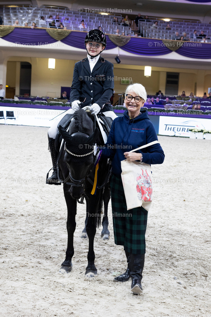 TH_Reiterwettbewerb-Linsenhoff Förderpreis_2562 | Reiterwettbewerb-Linsenhoff Förderpreis beim Festhallen Reitturnier Frankfurt 2022 am 15.12.22 in Franlkfurt, Festhalle