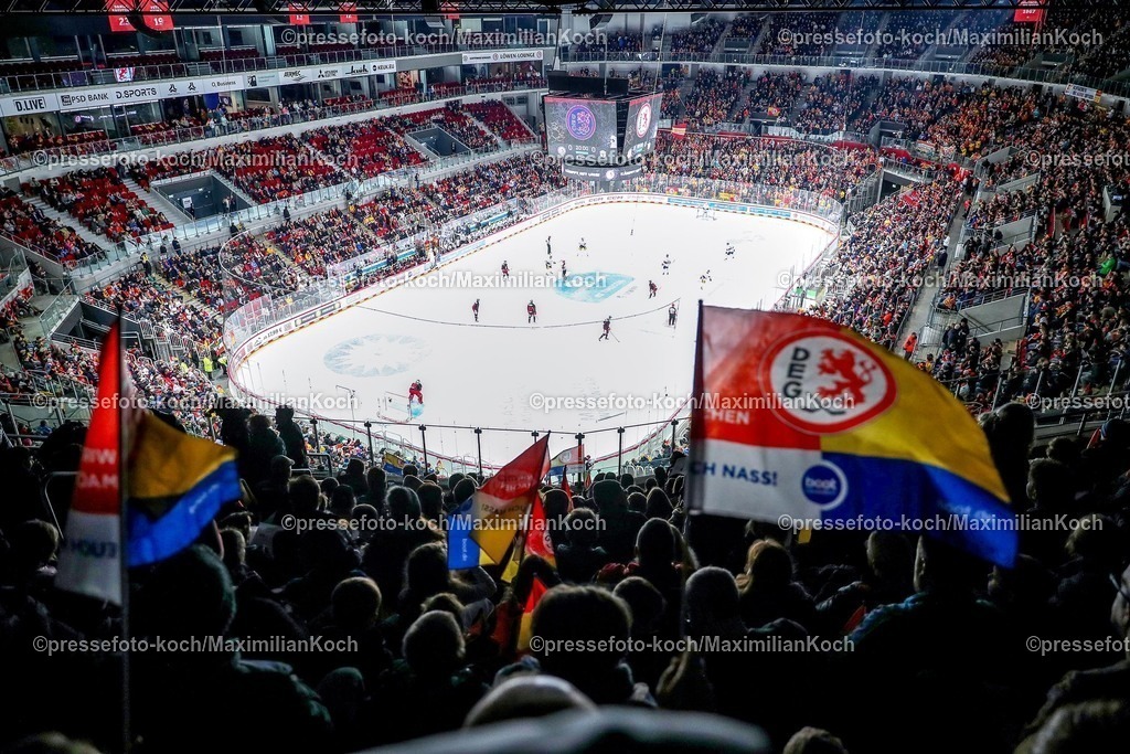 DEG12012501056 | 12.01.2025, Eishockey, Penny DEL, Düsseldorfer EG - Eisbären Berlin, PSD-BANK Dome: Feature Fans der DEG in der vollen Eishalle. Übersicht Übersichtsfoto Übersichtsbild der Spielstätte Innenansicht Zuschauer Fans Eishockeyspielfeld 