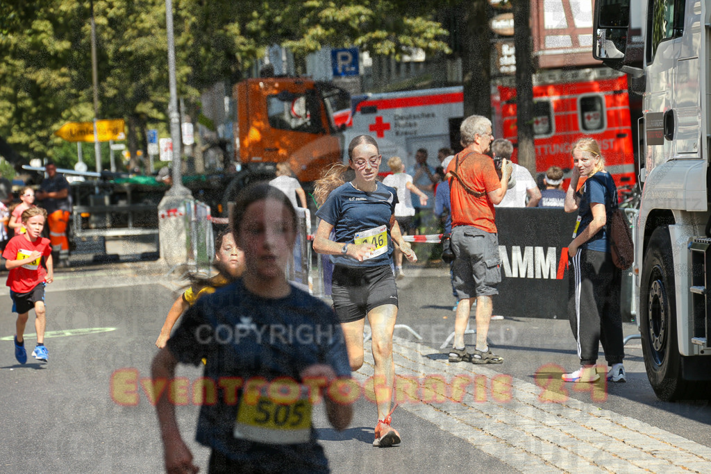 250621_1043_EX1_2258 | Sportfotografie im Rhein-Sieg Kreis, Köln, Bonn, NRW, Rheinland Pfalz, Hessen, etc. Unser Tätigkeitsfeld umfasst den Laufsport vom Volkslauf über den Marathon, Duathlon, Triathon bis zum Ultralauf wie Kölnpfad Ultra oder Schindertrail.