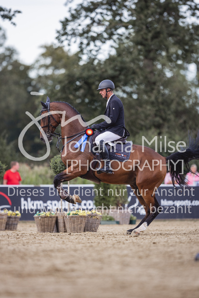 230903_HKM-BCH_Finale6j-163 | Deine schönsten Turniermomente als professionelle Fotos! Entdecke hochwertige Pferdesport-Fotografie im Online-Shop. Jetzt Fotos finden & bestellen!