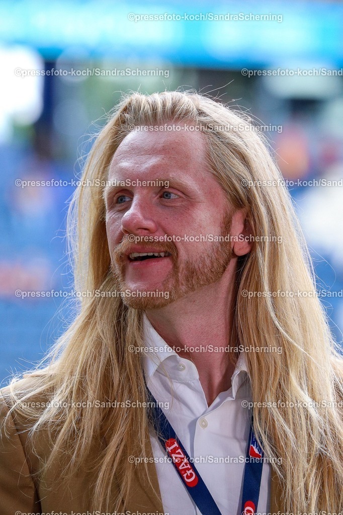 xSSC27072501009 | 27.07.2025, xsscx, American Footballl, Rhein Fire - Berlin Thunder, EFL, Schauinsland-Reisen-Arena, Saison 2025: Moderator Christoph "Icke" Dommisch im Portrait