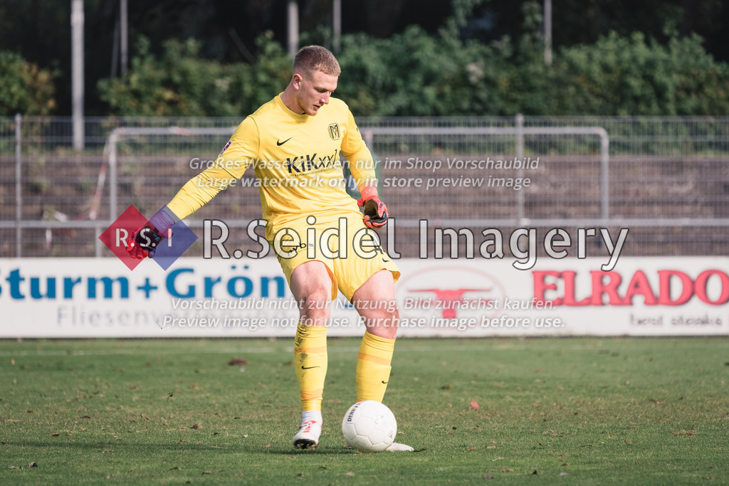 RS-1-073903 | Julius Pünt (#44, SVM, Torwart)