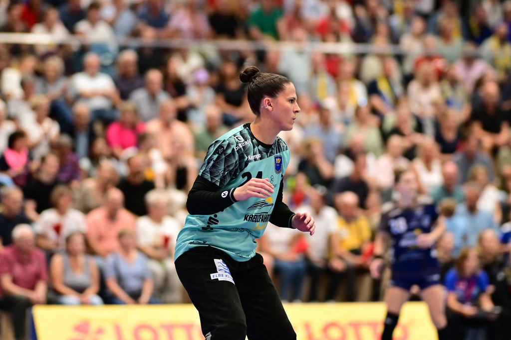 Handball I Frauen I Saison 2025-2026 I 1. HBF I 2. Spieltag I Buxtehuder SV - Thüringer SV | Der Sportfotograf. - Realisiert mit Pictrs.com