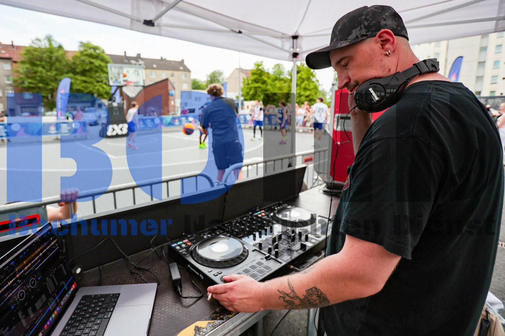 SES_BOCEXT20250626-1 | bond - Realisiert mit Pictrs.com