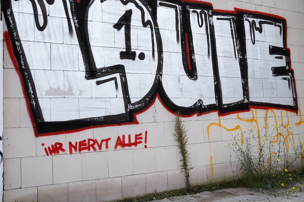 Tristesse und Kreativität in Düsseldorf 3 | Ich erzähle Geschichten als Autor und als Fotograf. Hier finden Sie hochwertige Naturfotografie, Reisefotografien und Bilder aus dem urbanen Lebensraum.  - Realisiert mit Pictrs.com