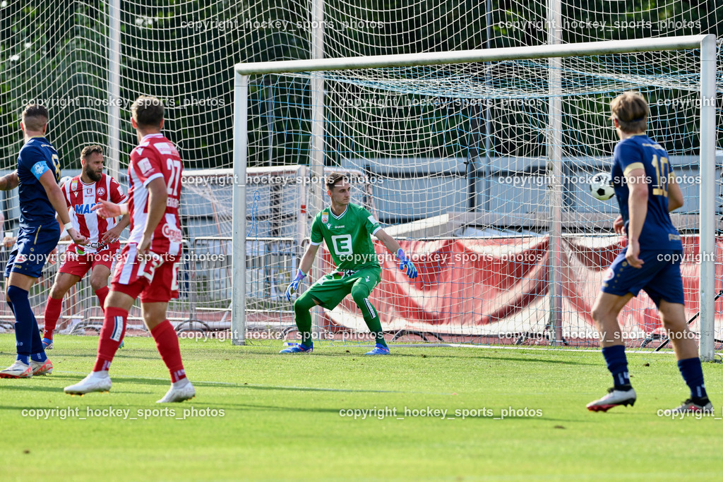 ATUS Velden vs. GAK | Tor ATUS Velden, #8 Fabian Kopeinig ATUS Velden, #27 Benjamin Rosenberger GAK, #1 Jakob Meierhofer GAK, #10 Lukas Lausegger ATUS Velden, ATUS Velden vs. GAK, ATUS Velden vs. GAK am 26.07.2024 in Villach (Stadion Lind), Austria, (Photo by Bernd Stefan)