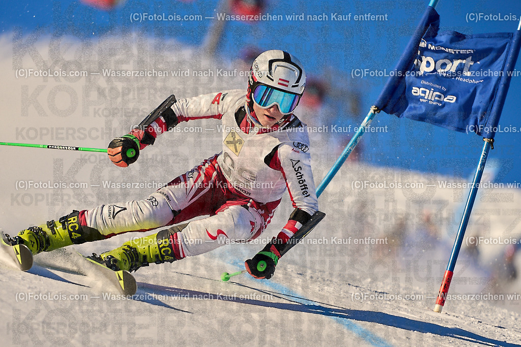 ALP2294_MASTERS-Cup_GS_Vorlaeufer | (C)FotoLois.com, Alois Spandl. FIS Masters-Cup Wildschönau, Giant Slalom auf der Piste Schatzberg GS, Siegerehrung auf dem Dorfplatz Niederau, Sa 13. Januar 2024.