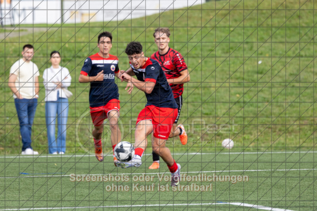 20250726_180542_0089 | #,TSV Bad Boll (rot/schwarz) vs. TSVGG Plattenhardt (blau/rot), Fussball, DB-Regio-WFW-Pokal - wfv, 1.Runde, Saison 2025/2026, Kunstrasenplatz, Erlengarten 37, 73087 Bad Boll, 26.07.2025 - 17:30 Uhr,Foto: PhotoPeet-Sportfotografie/Peter Harich