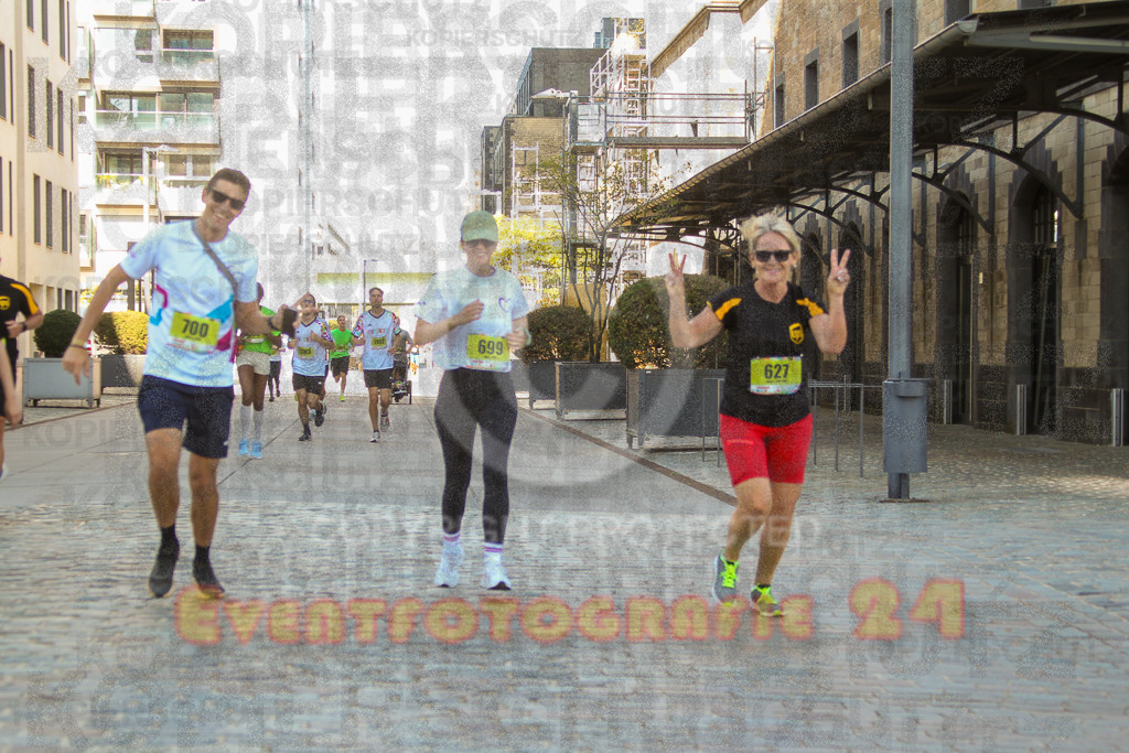 240921_1329_EV4_8391 | Sportfotografie im Rhein-Sieg Kreis, Köln, Bonn, NRW, Rheinland Pfalz, Hessen, etc. Unser Tätigkeitsfeld umfasst den Laufsport vom Volkslauf über den Marathon, Duathlon, Triathon bis zum Ultralauf wie Kölnpfad Ultra oder Schindertrail.