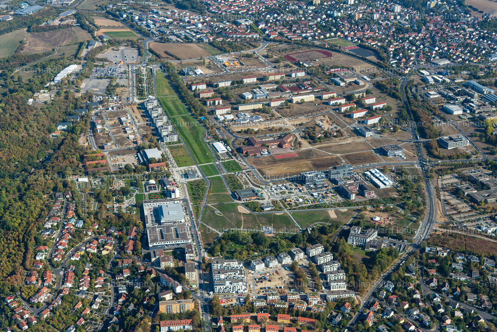 3807957 | Campus der Universität Würzburg, Wohnanlagen Hubland, Landesgartenschaugelände