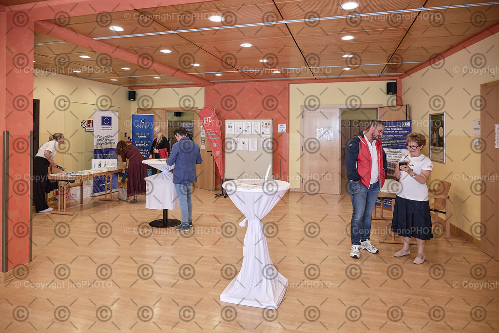 003_202509_EmployerBranding_NZ9_1596 | proPHOTO - Realisiert mit Pictrs.com