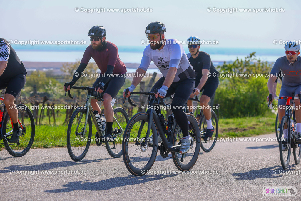 TRA_0605 | Neusiedlersee Radmarathon 2026@sportshot_your_pictrs #yourpictures#roadtowm2029 #nrm #neusiedlerseeradmarathon #neusiedlersee #neusiedlerseetourismus #burgenland #mörbisch #nrm26 #burgenlandtourismus #voglundco #poweredbyburgenlandtourismus #radsport #rad #marathon #ucigranfondo #visitburgenland #ucigranfondoworldseries
