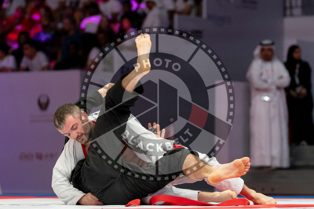 20231109PBB4951 | Fighters compete during the AJP World Professional Championship in the Mubadala Arena in Abu Dhabi, Arab United Emirates, on November 9, 2023.