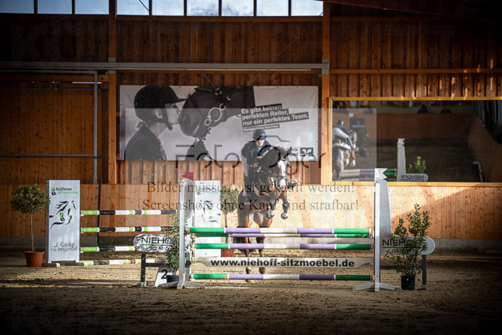 DOS_0444 | Entdecke hochwertige Reitturnierfotos von Foto Oger. Professionell, emotional und authentisch – jetzt Lieblingsmomente im Shop bestellen.Deutschlandweite Turnierfotografie. - Realisiert mit Pictrs.com