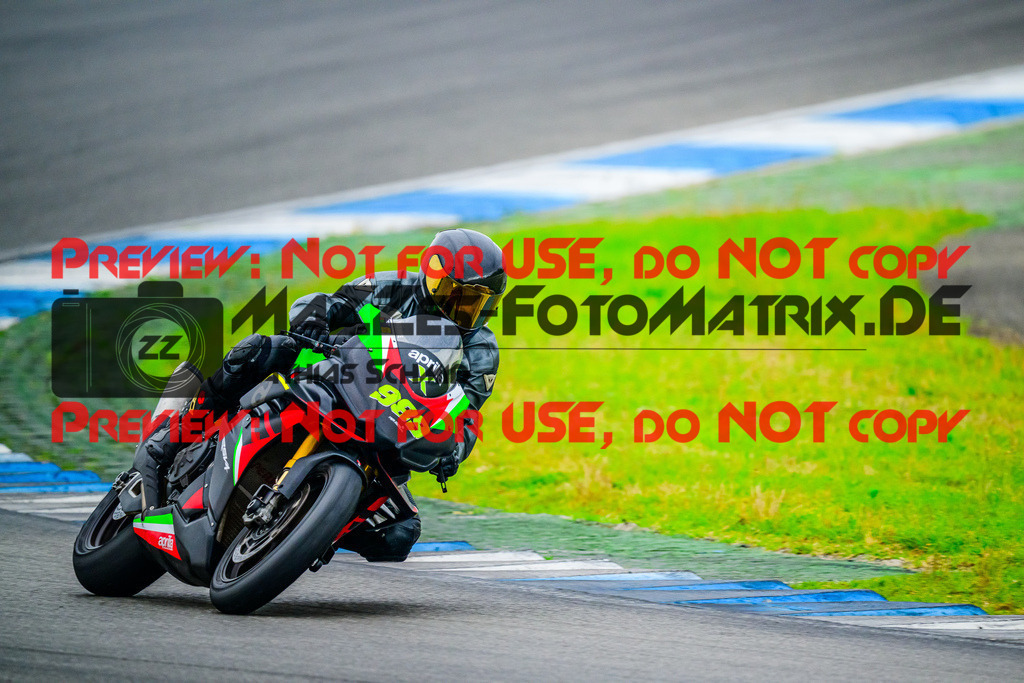 MaZZes_FotoMatrix_240614_6007705_2-42 | GELB