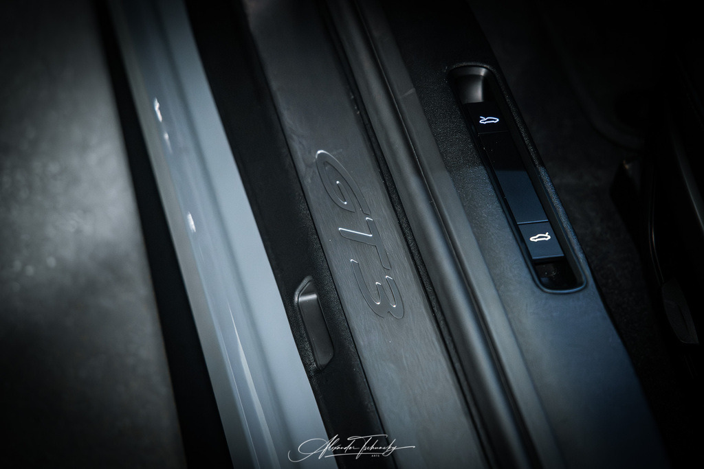 911 GT3 Touring Clausi | Entdecken Sie die faszinierende Welt von Alexander Tschuncky Arts: Kreative Fotografie, atemberaubende Automobilkunst und hochwertiger Bilderdruck. Lassen Sie sich inspirieren! - Realisiert mit Pictrs.com