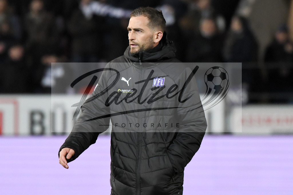 20200129_OSNSVS_0017JPG | Fußball, Herren: Marc Heider (VfL Osnabrück) schaut beim Spiel der 2. Bundesliga zwischen VfL Osnabrück vs. SV Sandhausen am 29.01.2020 im Stadion an der Bremer Brücke in Osnabrück, Deutschland.(Foto von Nico Paetzel) - Realisiert mit Pictrs.com