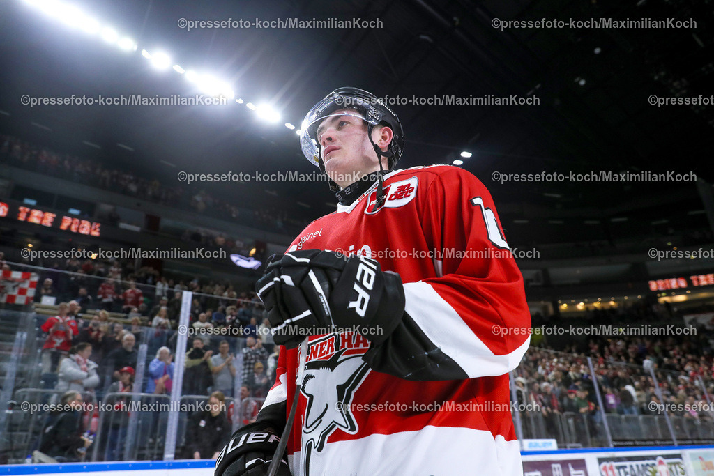 KoeDEL14032402135 | 14.03.2024, Köln, Eishockey, Penny DEL, Pre-Playoffs Spieltag 3, Lanxess-Arena, Kölner Haie - ERC Ingolstadt: Justin Schütz (Kölner Haie)