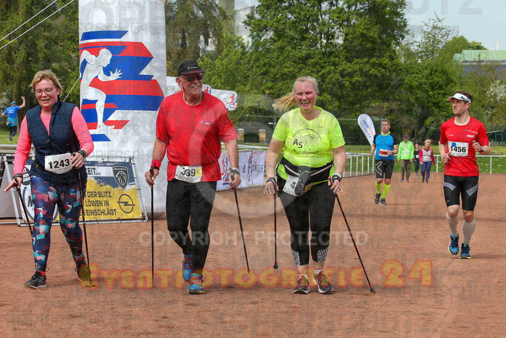 220501_1205_EX1_1652 | Sportfotografie im Rhein-Sieg Kreis, Köln, Bonn, NRW, Rheinland Pfalz, Hessen, etc. Unser Tätigkeitsfeld umfasst den Laufsport vom Volkslauf über den Marathon, Duathlon, Triathon bis zum Ultralauf wie Kölnpfad Ultra oder Schindertrail.