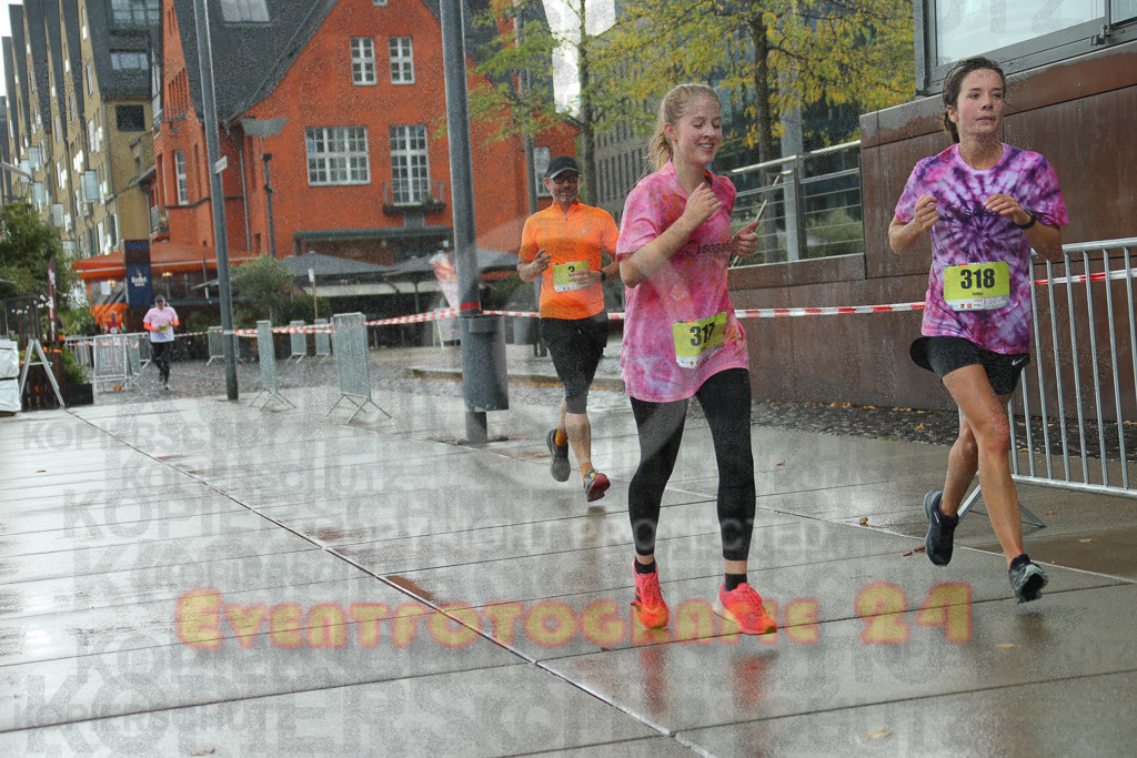 220917_1514_EX1_5127 | Sportfotografie im Rhein-Sieg Kreis, Köln, Bonn, NRW, Rheinland Pfalz, Hessen, etc. Unser Tätigkeitsfeld umfasst den Laufsport vom Volkslauf über den Marathon, Duathlon, Triathon bis zum Ultralauf wie Kölnpfad Ultra oder Schindertrail.