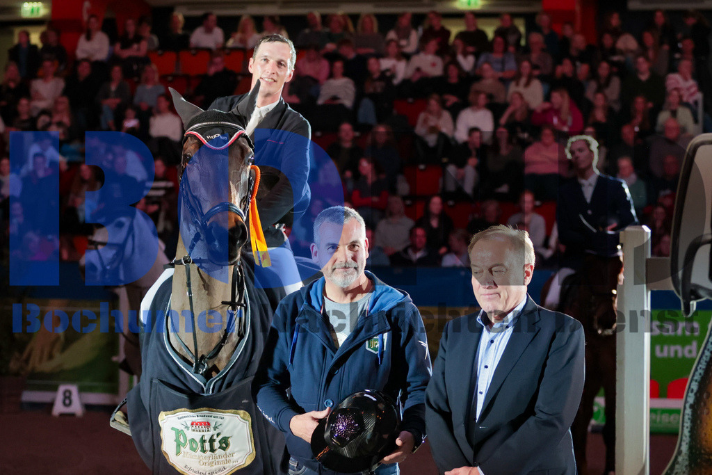 Agravis Cup 2024 - Preis der Potts Brauerei {date} -  | {headline}



(Foto: Sebastian Sendlak / BOND)

 - Realisiert mit Pictrs.com