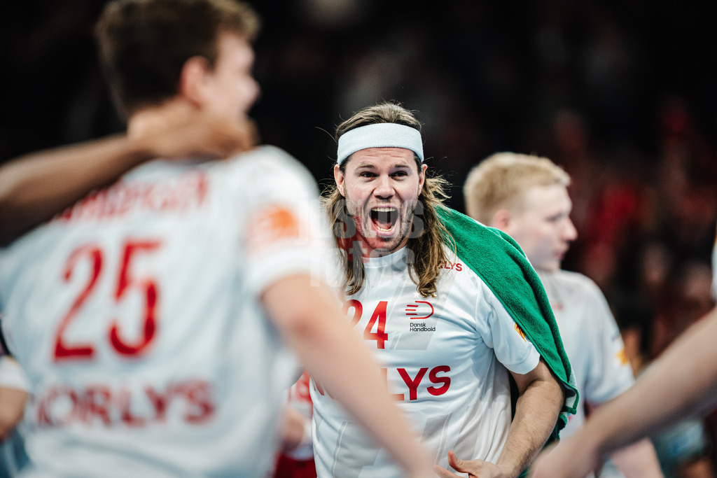 Handball | Herren | EHF EURO 2024 | European Championshop Men 2024 Final Tournament | Norwegen vs. Dänemark | 21.01.2024 | Mikkel Hansen (#24, Dänemark, DEN) freut sich nach dem Sieg