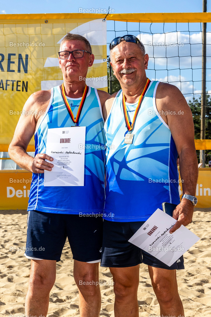2025-200087405-Deutsche-Senioren-Beach-Meisterschaft |  31.08.2025; Berlin Foto: Gerold Rebsch - www.beachpics.de