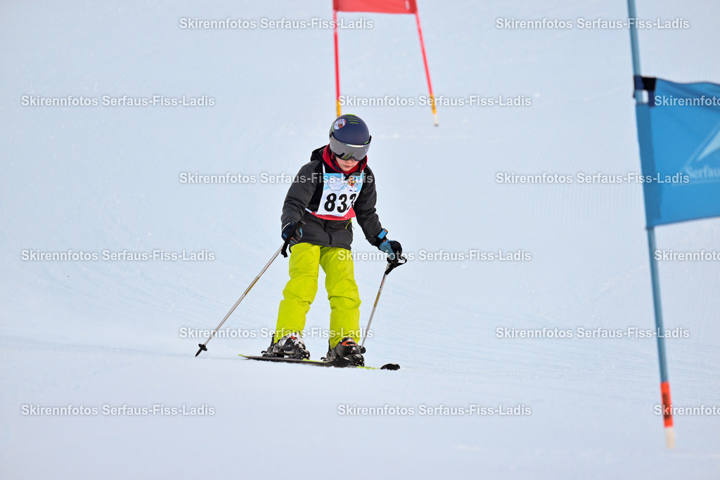 SRF_25.12.2025_0106 | Skirennfotos,Serfaus,Fiss,Ladis,Kinderskirennen,Winter,Tirol,Oberland,skirace,SFL,feelfree,weil wir's genießen,ski,Ski,skifahren,Sonnenplateau, - Realisiert mit Pictrs.com