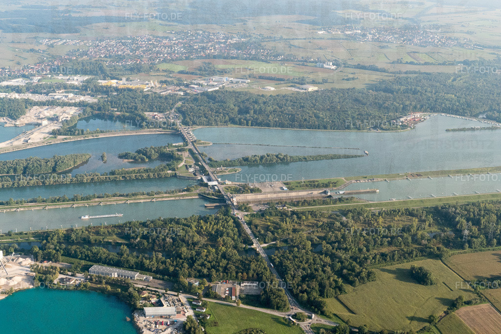 Gambsheim, Schleuse bei Freistett | Luftbild: Gambsheim, Schleuse bei Freistett in Gambsheim im Bundesland Bas-Rhin in Frankreich. Foto: P1000978.jpg vom 15.09.2014 durch Werner Riehm/FLY-FOTO.de - Realisiert mit Pictrs.com
