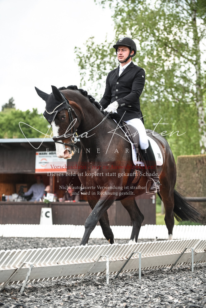 20230514_JK-Röhrsdorf-24-265 | Pferde- und Turnierfotografie in Westsachsen. Pferdeportraits, Auftragszeichnungen und intuitive Kunst.
