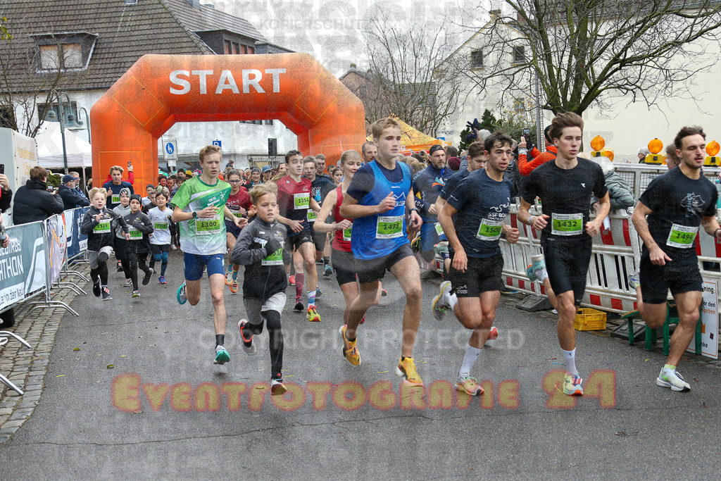 251130_1024_EX1_4911 | Sportfotografie im Rhein-Sieg Kreis, Köln, Bonn, NRW, Rheinland Pfalz, Hessen, etc. Unser Tätigkeitsfeld umfasst den Laufsport vom Volkslauf über den Marathon, Duathlon, Triathon bis zum Ultralauf wie Kölnpfad Ultra oder Schindertrail.