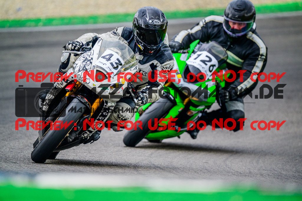 MaZZes_FotoMatrix_240614_6007705_4480 | GELB