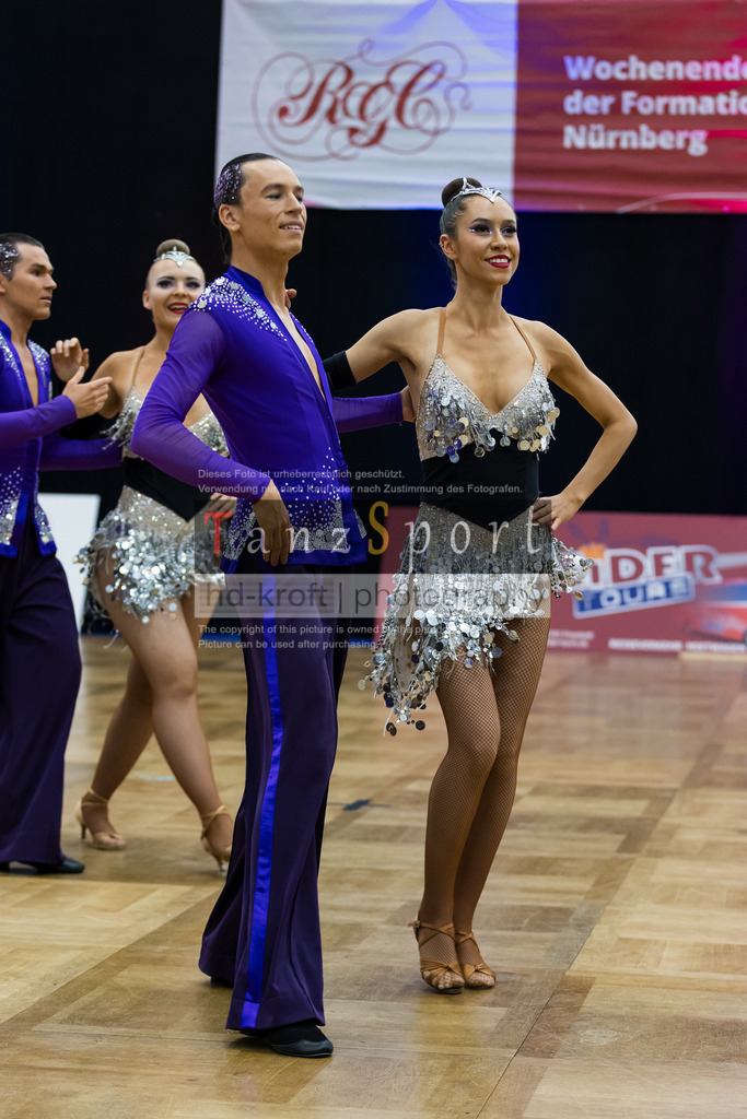 202603145_LL_Lat-Formationen_Nbg_4876 | Tanzsportbilder, Standardtanz, Lateintanz, WDSF, DTV, LTVB, dancecomp, goc, hessen tanzt, blaues band der spree, walzer, tango, wiener walzer, slowfox, quickstepp, samba, rumba, cha-cha-cha, paso doble. jive, hd-kroft photography, turniertanzsport