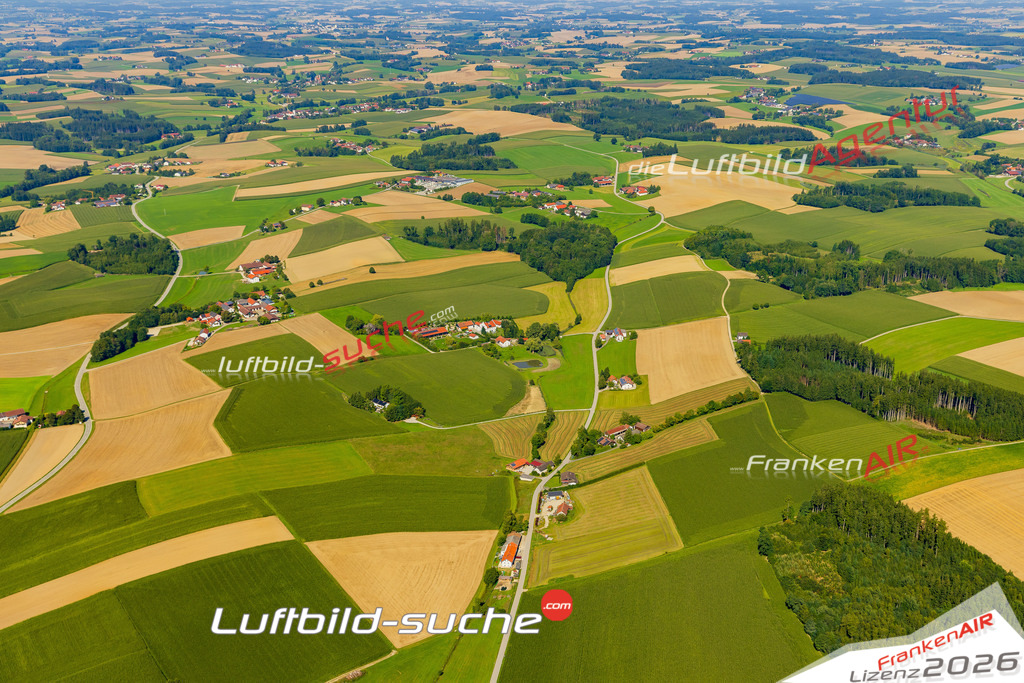 Luftaufnahme von Irl Oberbergkirchen Bild- Das Luftbild wurde 2025 vom UL-Flugzeug heraus erstellt ( keine Drohne ) - Hochauflösende Luftaufnahme -Nicht vergleichbar mit Google Maps oder Satelittenbilder- Die Geschenkidee !Mit Lizenz und Bildrechte bestellbar