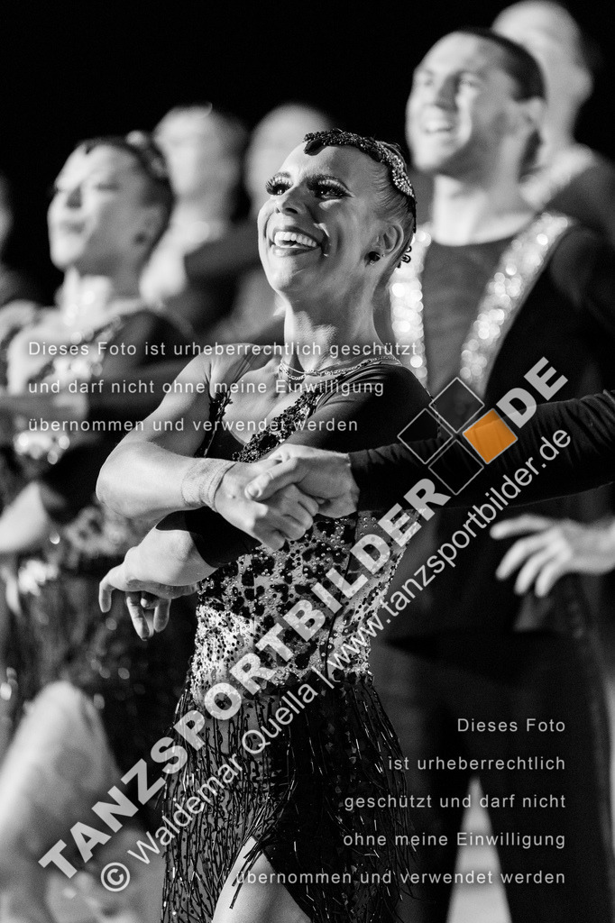 20250503-10148 | Hier finden Sie Tanz Bilder vom Latein und Standard Formationen tanzen. Sportbilder vom Tanzsport. Schöne Fotos und von Weltmeisterschaft, Europameisterschaft, Bundesliga, Regionalliga, Oberliga und Landesliga sowie von GOC Stuttgart, DanceComp, WM Bremen