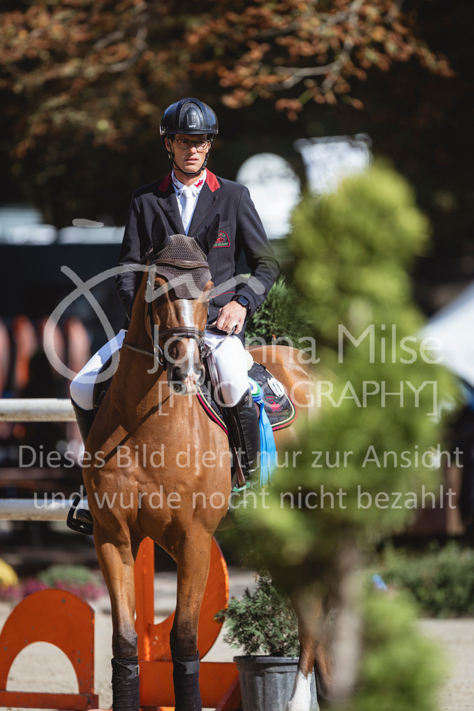 240915_OWLCh_MT-482 | Deine schönsten Turniermomente als professionelle Fotos! Entdecke hochwertige Pferdesport-Fotografie im Online-Shop. Jetzt Fotos finden & bestellen!