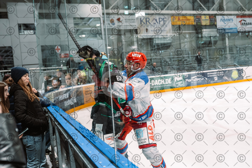 Alligators_vs_Peiting_25_11_2025-54 | Höchstadt Alligators Fotogalerie: Eishockey-Action aus Franken. Professionelle Spielfotos, Portraits & Stadionbilder zum Download. Jetzt entdecken! - Realisiert mit Pictrs.com