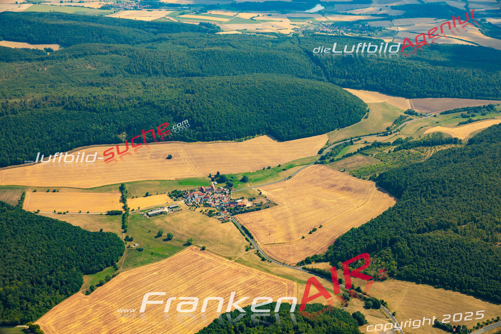 Aktuelles Luftbild von Einödhausen Meiningen - Die Luftaufnahme wurde 2022 mittels UL-Flugzeug erstellt ( keine Drohne ) - hochauflösende Kamera-Systeme von  Canon -Beste Qualität - Für grossformatige Ausdrucke geeignet. Die Geschenkidee !
