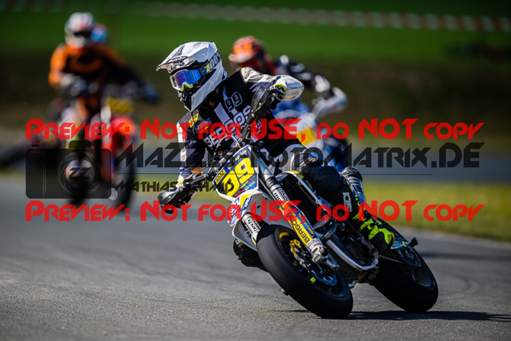 MaZZes_FotoMatrix_220904_8149 | S2