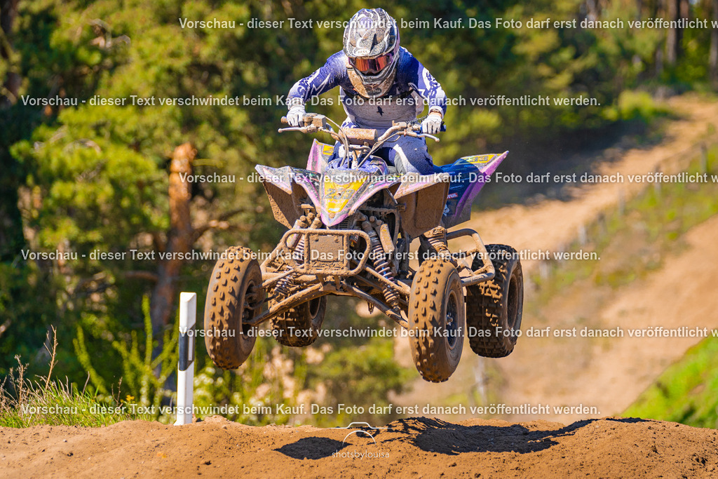 20260501_MCWriezen-2782 | Sportfotografin aus Berlin-Brandenburg mit Fokus auf Motocross. Ich halte deine sportliche Leistung und echte Emotionen auf und neben der Strecke professionell fest. Entdecke die Fotos von deinem Rennen und bestelle sie direkt hier im Shop.