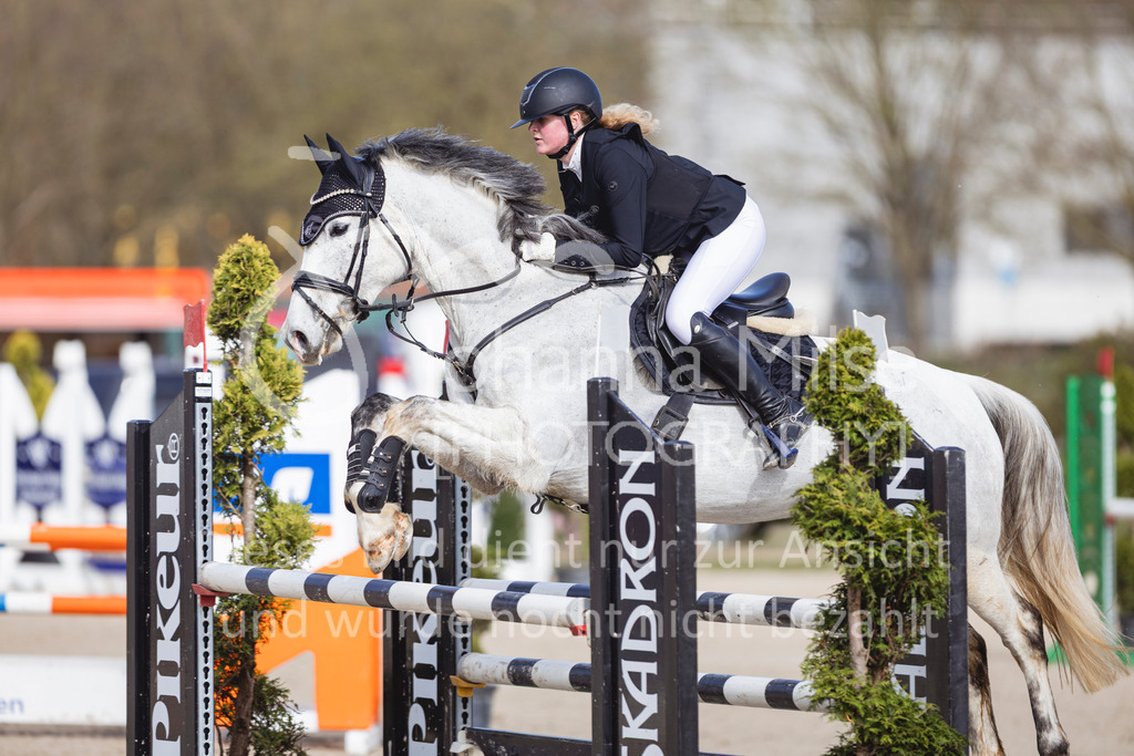 260404_Fruehlingsfest_SprPf-L-231 | Deine schönsten Turniermomente als professionelle Fotos! Entdecke hochwertige Pferdesport-Fotografie im Online-Shop. Jetzt Fotos finden & bestellen!