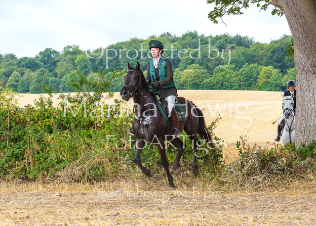 Jagd Knoop 26_MarinaHewigMCH02238 | Fotografie, FotoArt, PferdesportArt, Pferdesportfotografie, Landschaftsfotografie, Reisefotografie, Reise, Pferde - Realisiert mit Pictrs.com