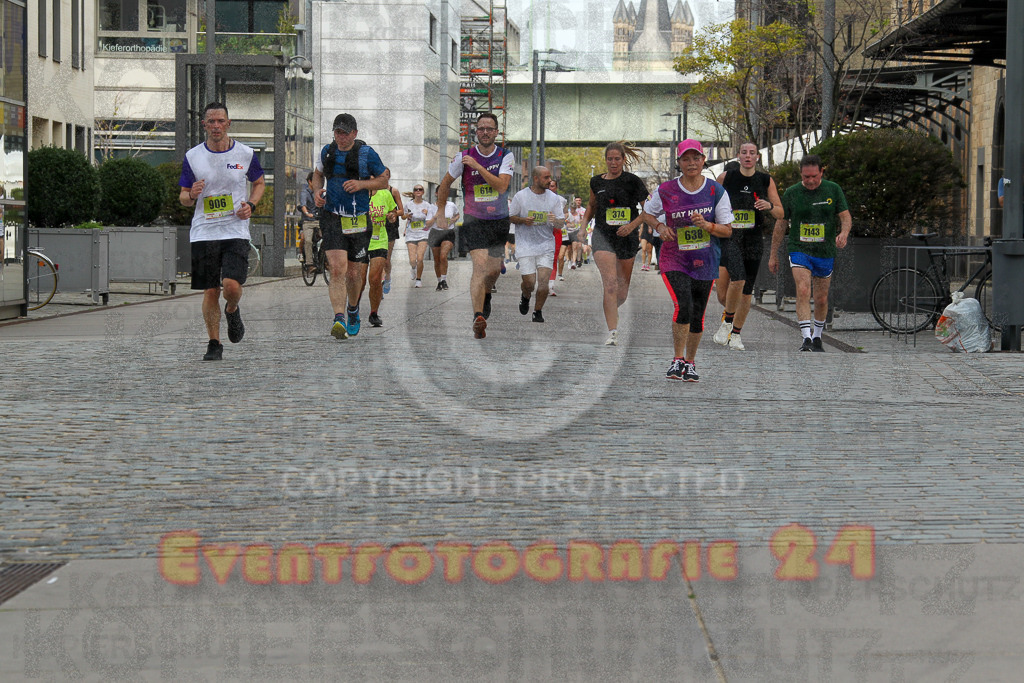 250920_1329_EV4_5745 | Sportfotografie im Rhein-Sieg Kreis, Köln, Bonn, NRW, Rheinland Pfalz, Hessen, etc. Unser Tätigkeitsfeld umfasst den Laufsport vom Volkslauf über den Marathon, Duathlon, Triathon bis zum Ultralauf wie Kölnpfad Ultra oder Schindertrail.
