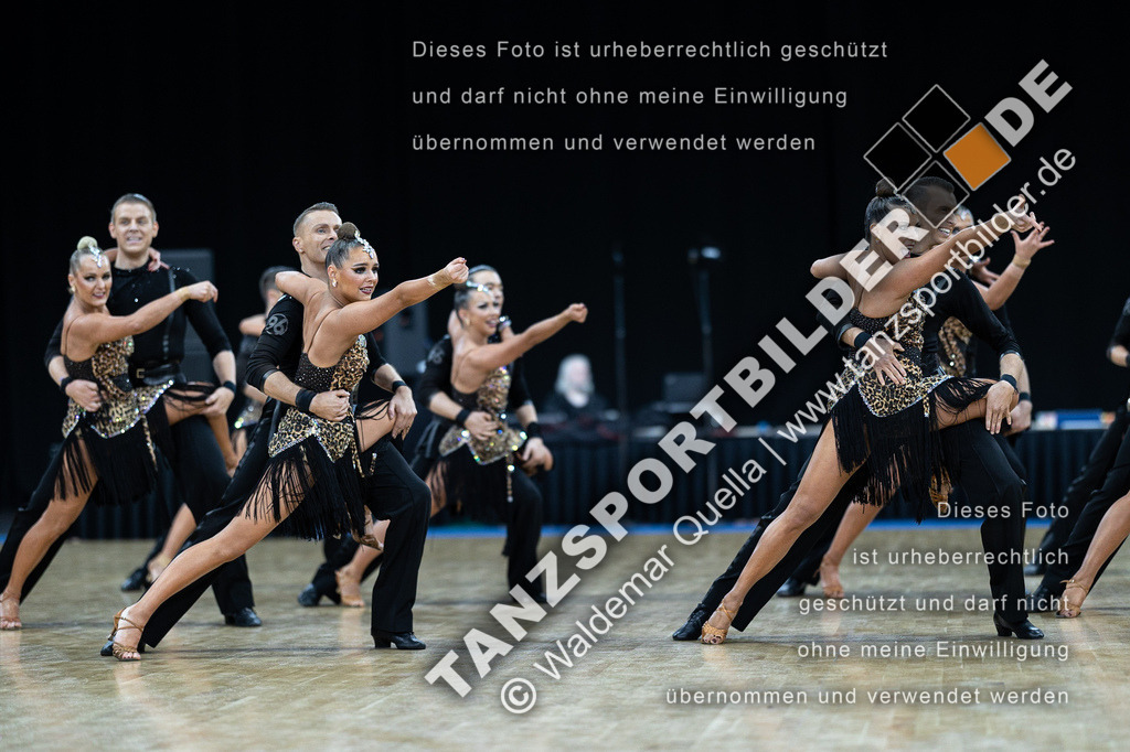 20230226-10452 | Hier finden Sie Tanz Bilder vom Latein und Standard Formationen tanzen. Sportbilder vom Tanzsport. Schöne Fotos und von Weltmeisterschaft, Europameisterschaft, Bundesliga, Regionalliga, Oberliga und Landesliga sowie von GOC Stuttgart, DanceComp, WM Bremen