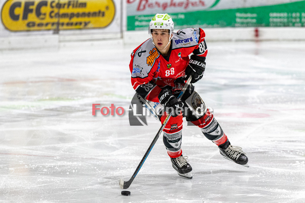 TSV Peißenberg Miners vs ESC River Rats Geretsried | Eishockey Bayernliga 2023/2024, TSV Peißenberg Miners vs ESC River Rats Geretsried,
Zackary BROSS (Miners 88) in Aktion,
2023-10-15 in Peißenberg (Eisstadion)
88 Zackary BROSS (Miners 88)
Copyright: WolfgangxLindner foto-lindner.de