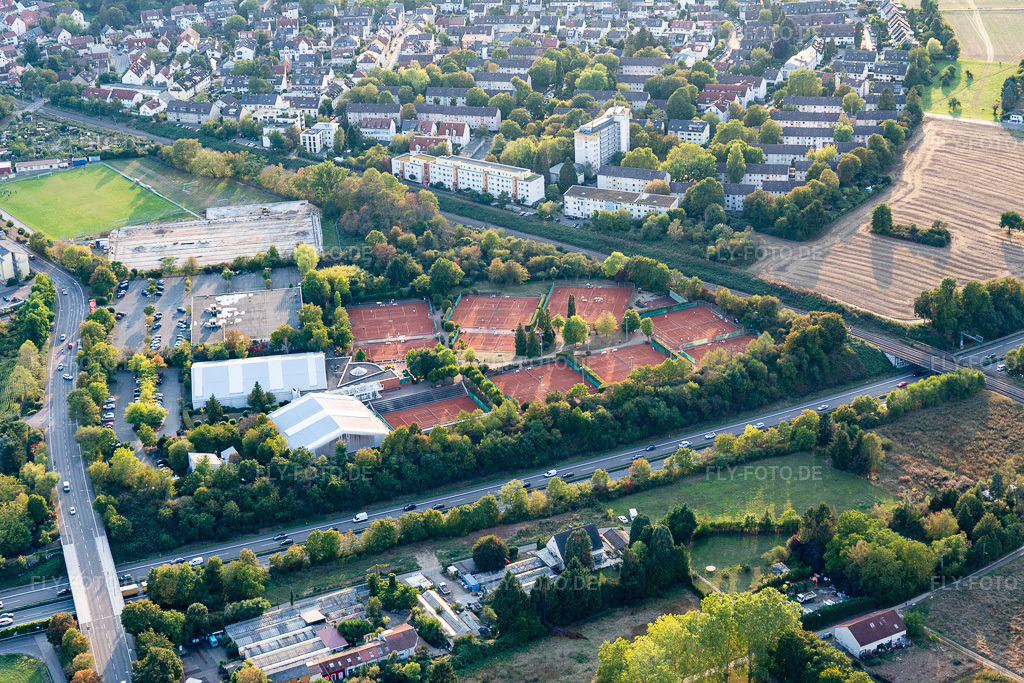 Luftbild: Tennisclub im Ortsteil Eschersheim in Frankfurt im Bundesland Hessen in Deutschland. Foto: IMG_117669.jpg vom 10.09.2019 durch Werner Riehm/FLY-FOTO.de