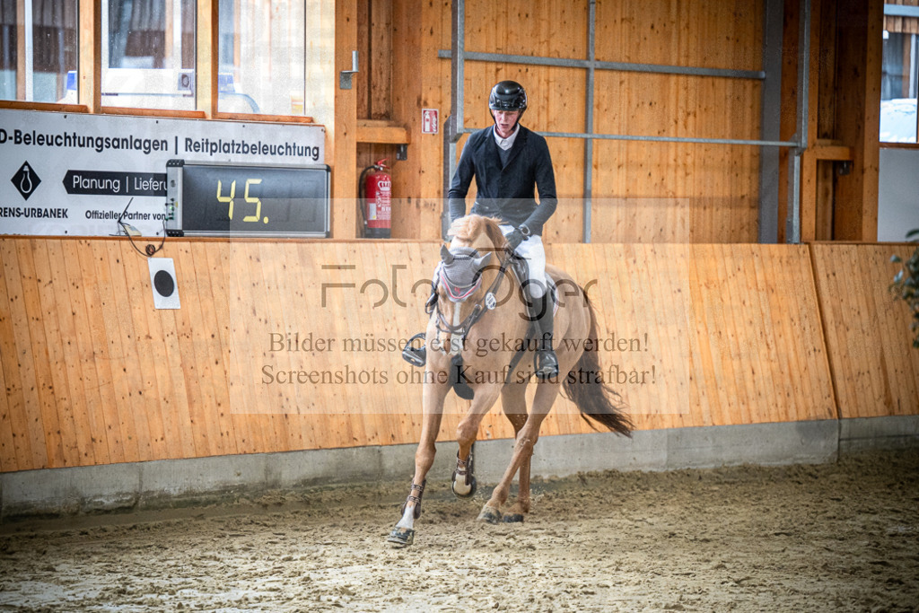 DOS_1429 | Entdecke hochwertige Reitturnierfotos von Foto Oger. Professionell, emotional und authentisch – jetzt Lieblingsmomente im Shop bestellen.Deutschlandweite Turnierfotografie. - Realisiert mit Pictrs.com