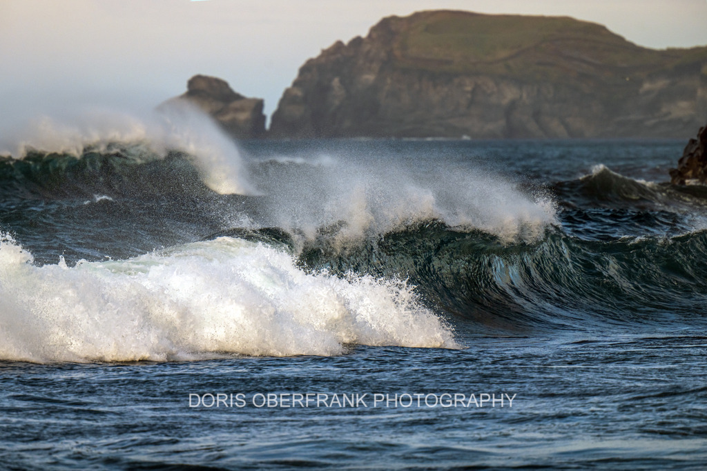 Wild waves on the ocean II | Azores: Wild waves on the ocean II - Realisiert mit Pictrs.com