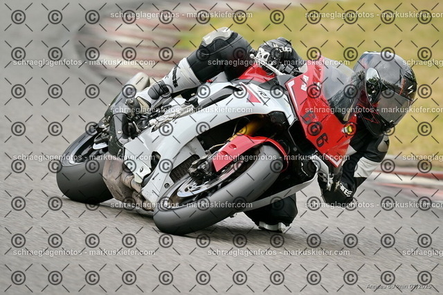 25bt05-0991 | markuskiefer.com - Realisiert mit Pictrs.com